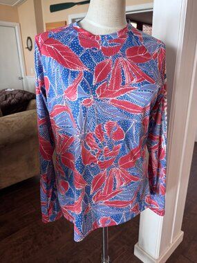 Columbia PFG top. Size L. Reds and blues. SPF protection